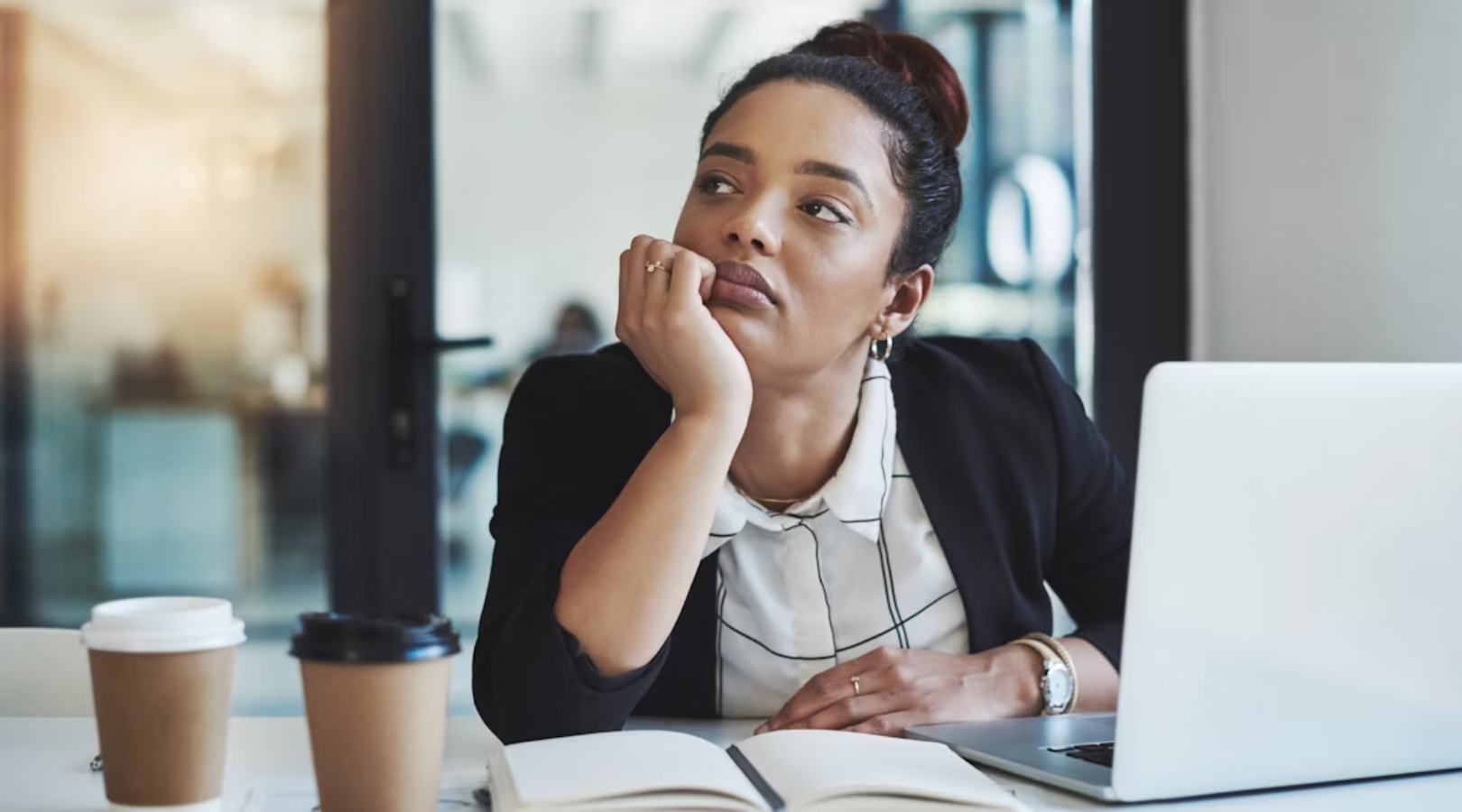 Employee Burnout Signs: How to Predict and Prevent Turnover with Benefits Analytics